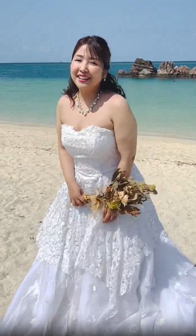 ウエディングドレス