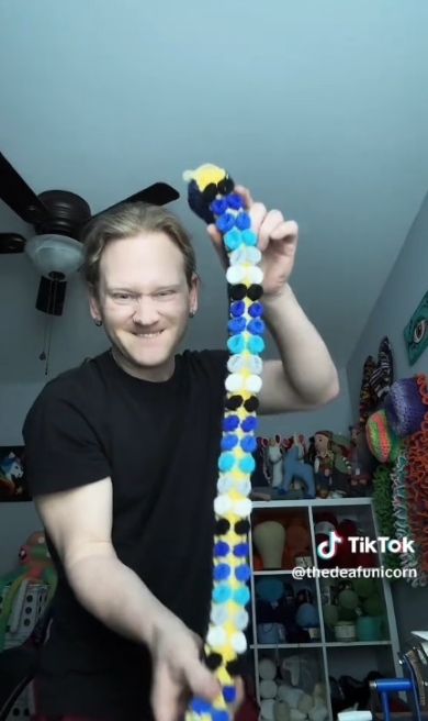 編んだのは細長い棒のようなもの