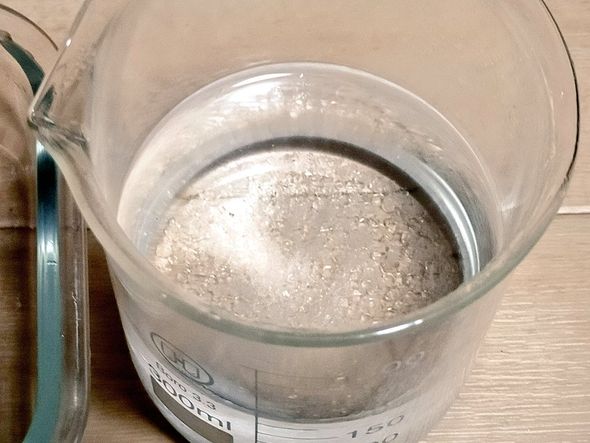 リン酸二水素カリウムの飽和水溶液