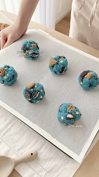 クッキーモンスター風クッキー