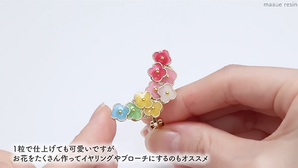 丸カンを使ったお花のアクセサリー