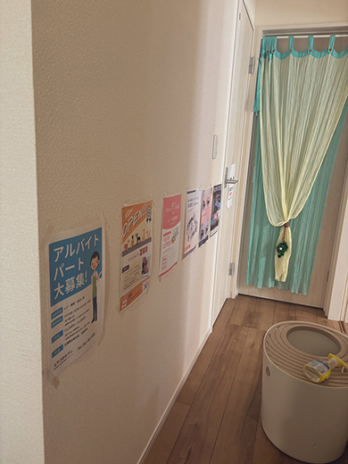 息子にせがまれて貼ったポスター