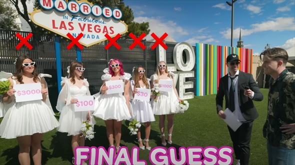 同じドレスを30ドル、300ドル、3000ドルで買ってみた結果