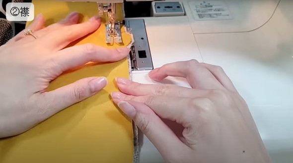 レトロなマタニティドレス