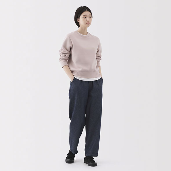 無印良品「デニムイージーテーパードパンツ」・ダークネイビー