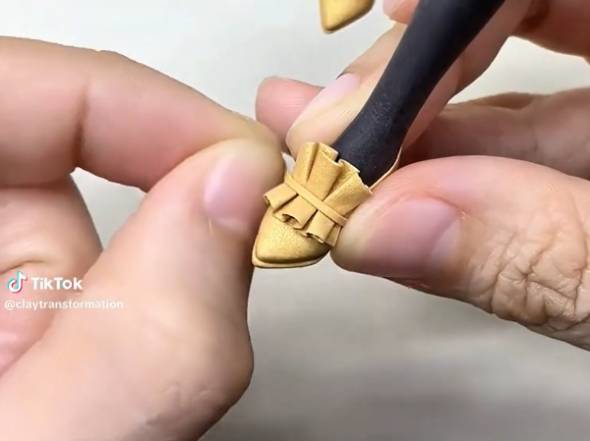 緻密なクレイアートで制作するマリー
