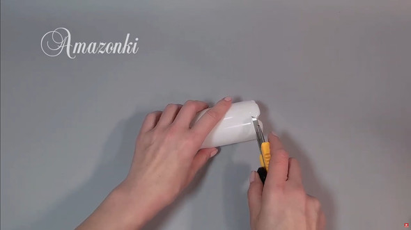 ヨーグルトボトルでプランター作り