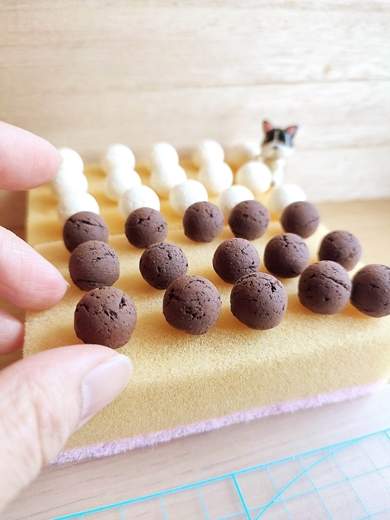 アイスクリームを粘土で再現する方法