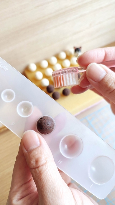 アイスクリームを粘土で再現する方法