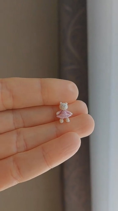 極小の編み物テディベア