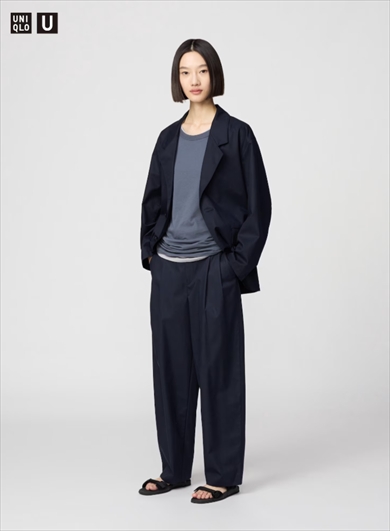 ユニクロ「コットンブレンドタックワイドパンツ」
