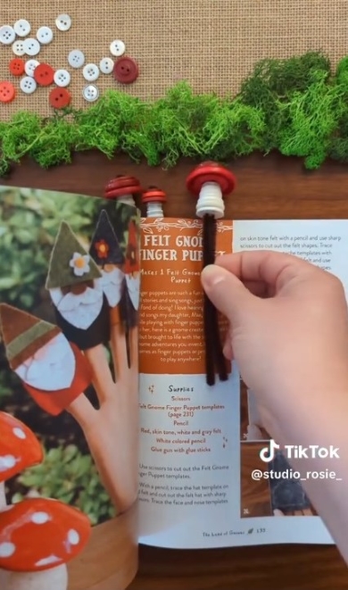 手作りのしおりが完成！