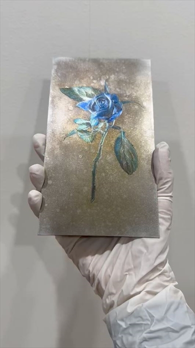 鉄板を酸化させて描いたバラの絵