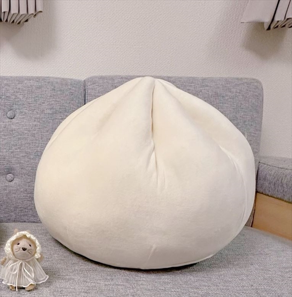 2年酷使したニトリの肉まんクッションと新品比較