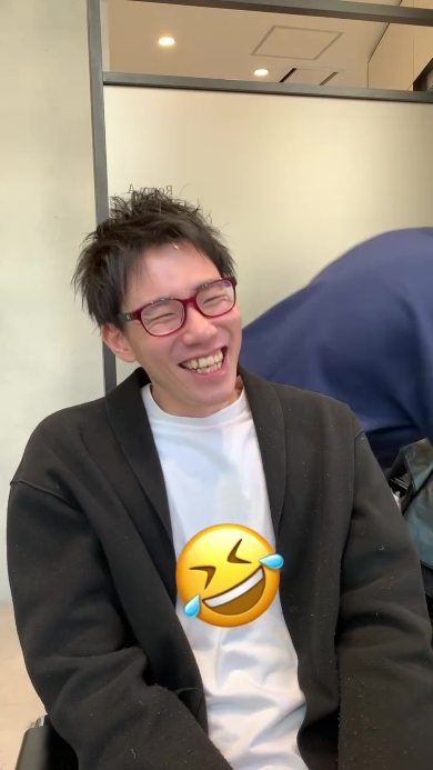 笑顔の男性