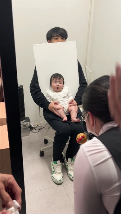 赤ちゃんの証明写真