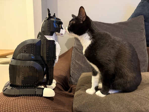 愛猫とそっくりなレゴ