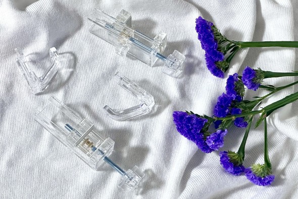 100均のかもいフックが「使い方無限」万能ぶりが82万再生