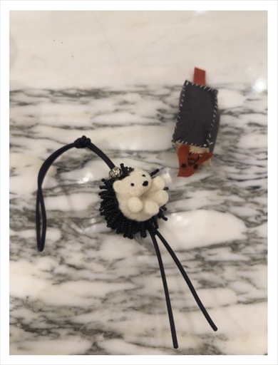 息子に7万円のロエベのチャームをプレゼント