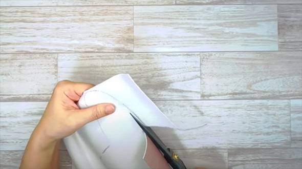 お気に入りの紙袋とセリアのフェイクレザーでミニポーチ