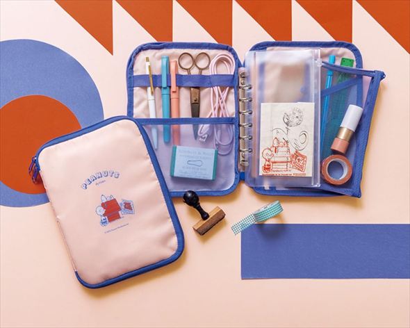 スヌーピーのバインダーポーチ