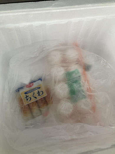 食材宅配の箱の中身