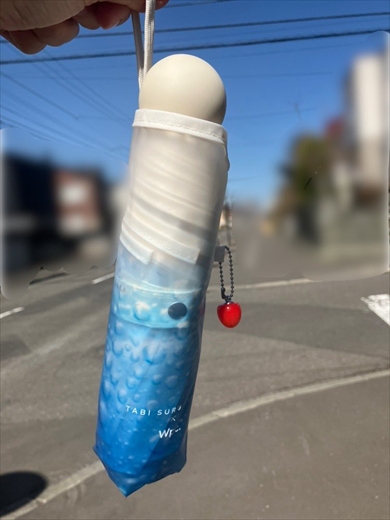 クリームソーダみたいな折り畳み傘