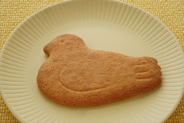 鎌倉で人気の鳩サブレーをラグにした人