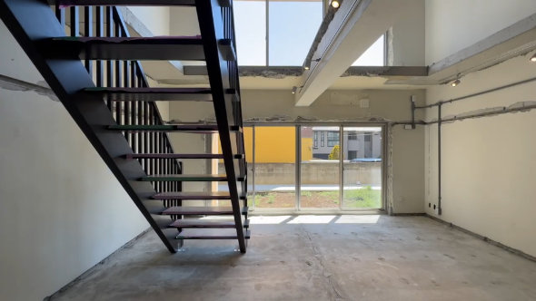 変わった 間取り 築古 物件 魔改造 天井 ぶち抜き 賃貸 DIY 内見