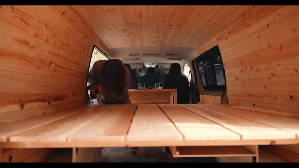 ハイエース DIY 車中泊