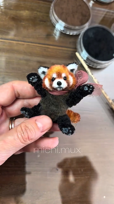 モールでレッサーパンダ作り