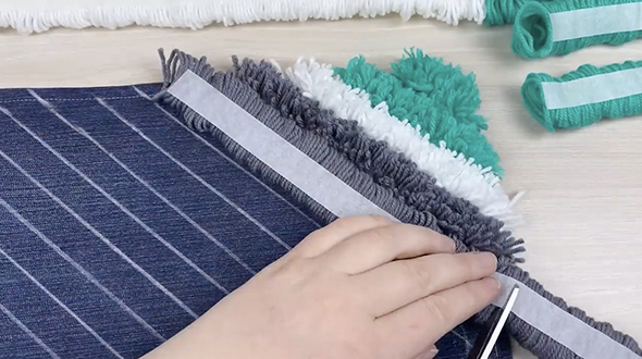 古いデニムと毛糸で作るマット