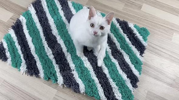 古いデニムと毛糸で作るマット