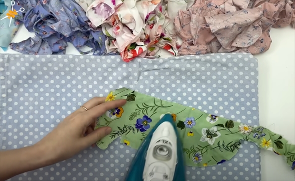 形がバラバラのハギレを縫い合わせると