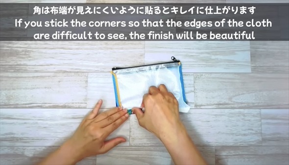 セリアのかわいいタオルハンカチで作る縫わないポーチ