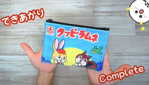 セリアのかわいいタオルハンカチで作る縫わないポーチ