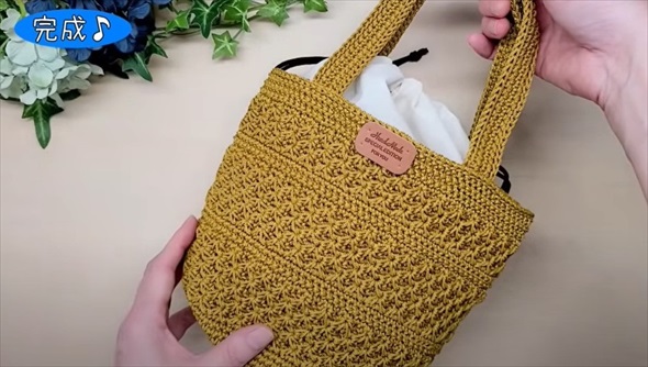 かぎ針編みで作るバケツバッグ