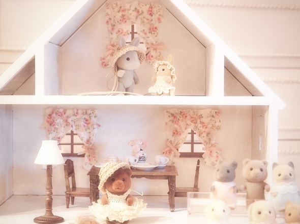 シルバニアファミリーをミャクミャク概念コーデ