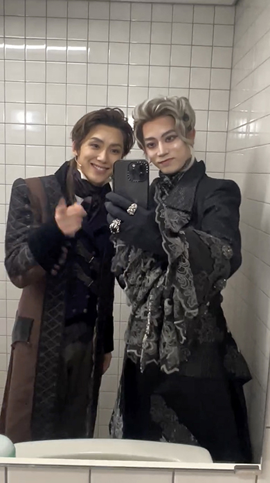 高校のとき出会った2人が舞台共演