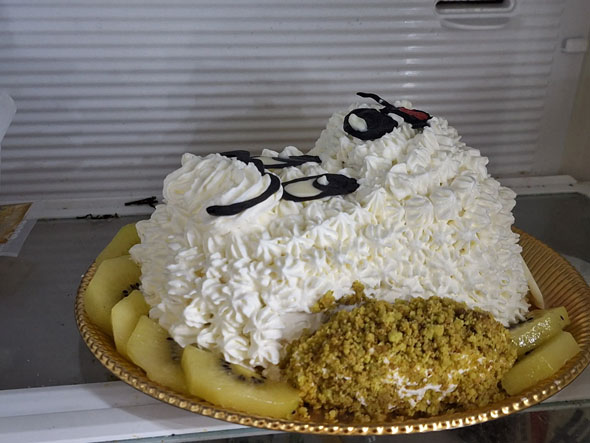 ワンワンのケーキ（全体像）
