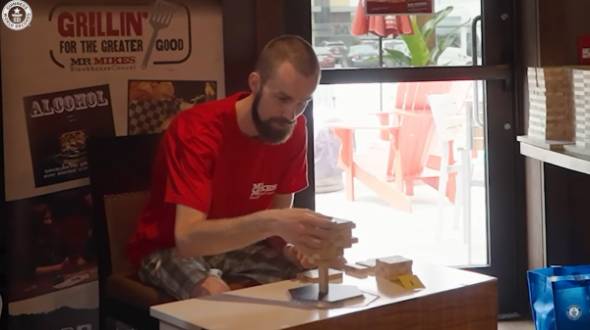 ギネス世界記録を達成したジェンガ