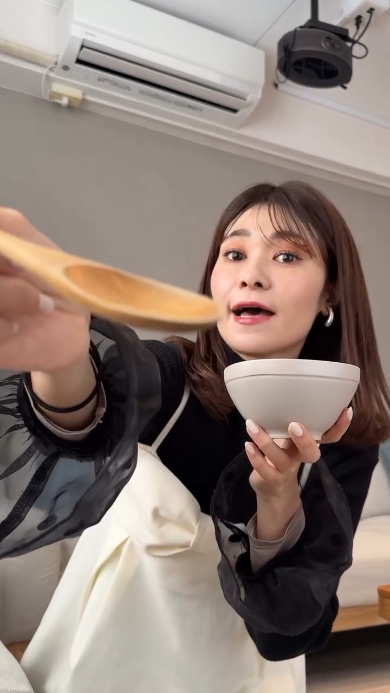 おかゆも作って食べさせる妻