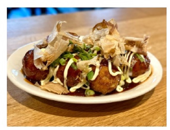 妻・出光加奈子とレアなデート風景のつんく♂