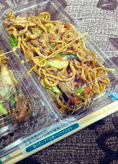 秋葉原の太っ腹すぎる焼きそば屋