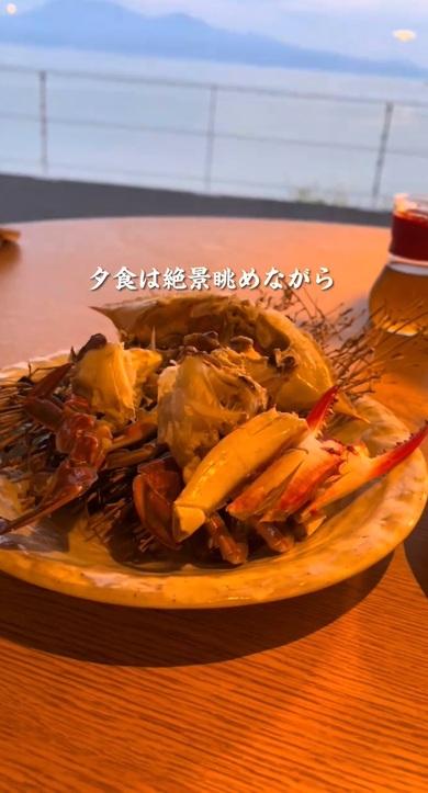 食事は有明海を眺めながらカニ尽くし