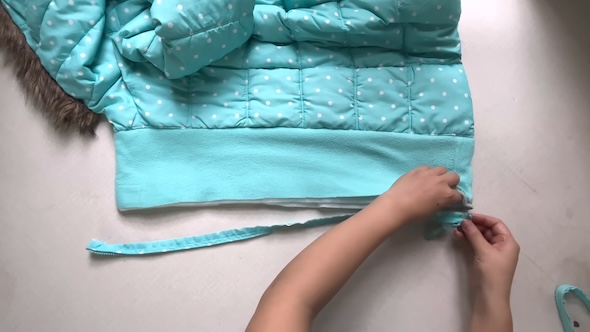 アウターの身幅を広げる