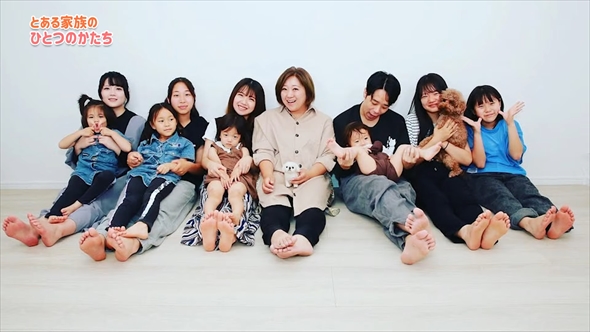 美奈子と子どもたち＆孫たちの家族写真
