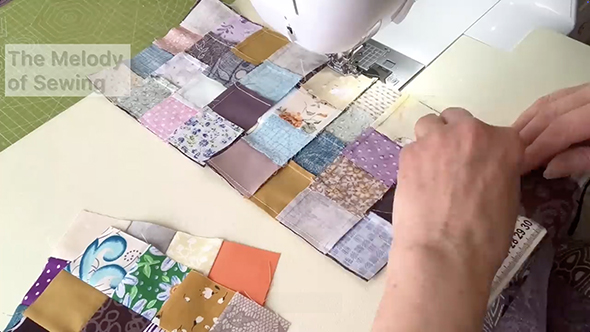 使い道のないハギレを縫い合わせて……