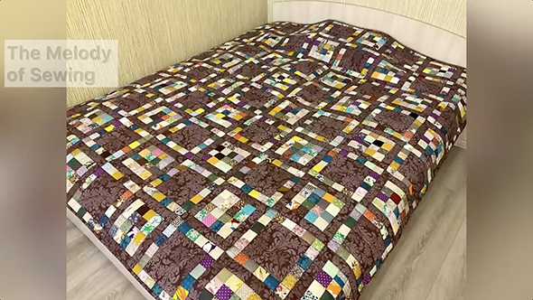 使い道のないハギレを縫い合わせて……