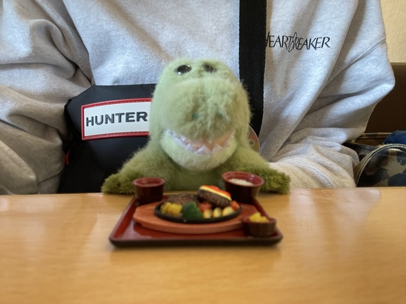 ジョイフルにめっちゃ良いガチャあったから同じの食べた